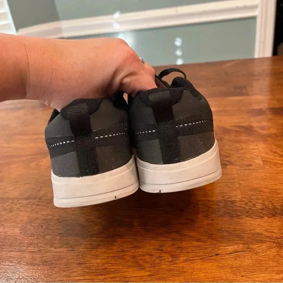 Like New Hylete Circuit II cross training CrossFit shoes size 7.5 women - Picture 5 of 8